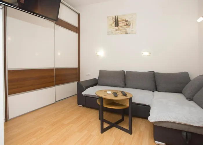 Adria Apartment *
