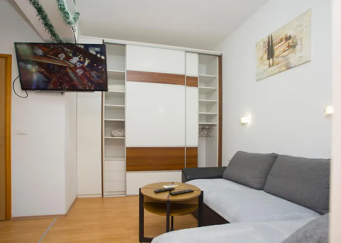 Adria Apartment *