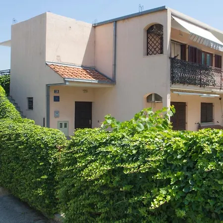Apartment Adria *