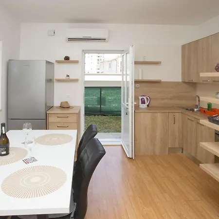Apartment Adria *