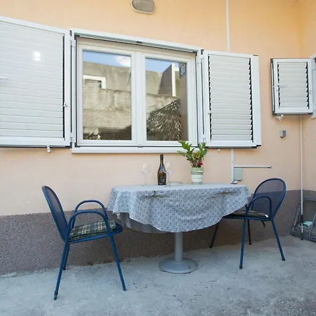 Appartement Adria *