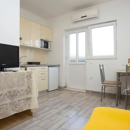Apartment Adria *