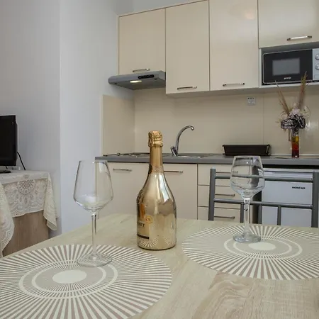 Apartment Adria *