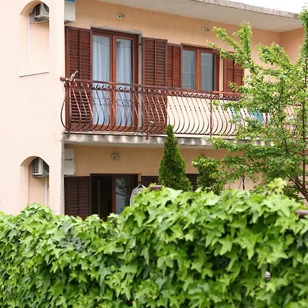Adria Apartment *